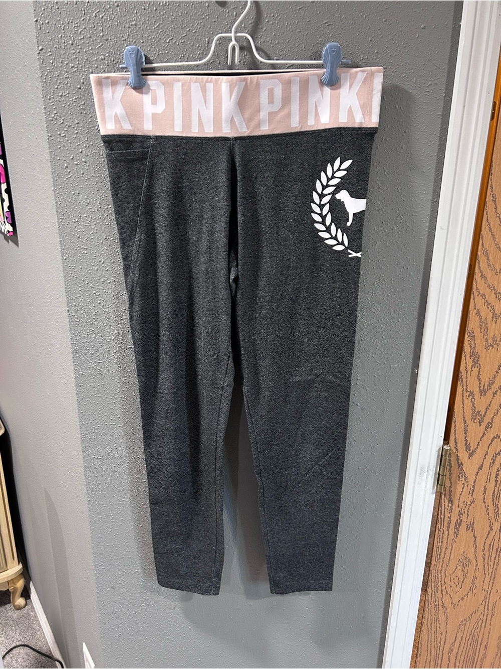 PINK Victoria's Secret Charcoal Gray & Blush Pink Waistband Leggings